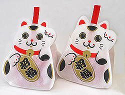 hukumaneki2